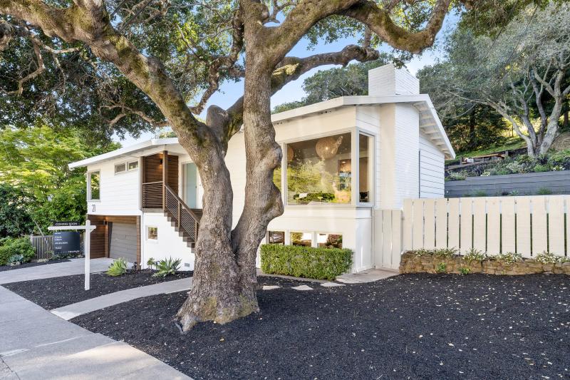 Front exterior view of home in San Rafael, showing a one story property 