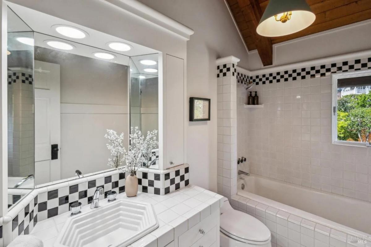 125 Summit Avenue #46