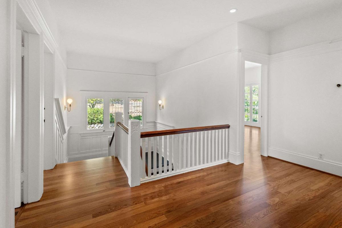 87 Oakdale Avenue #25