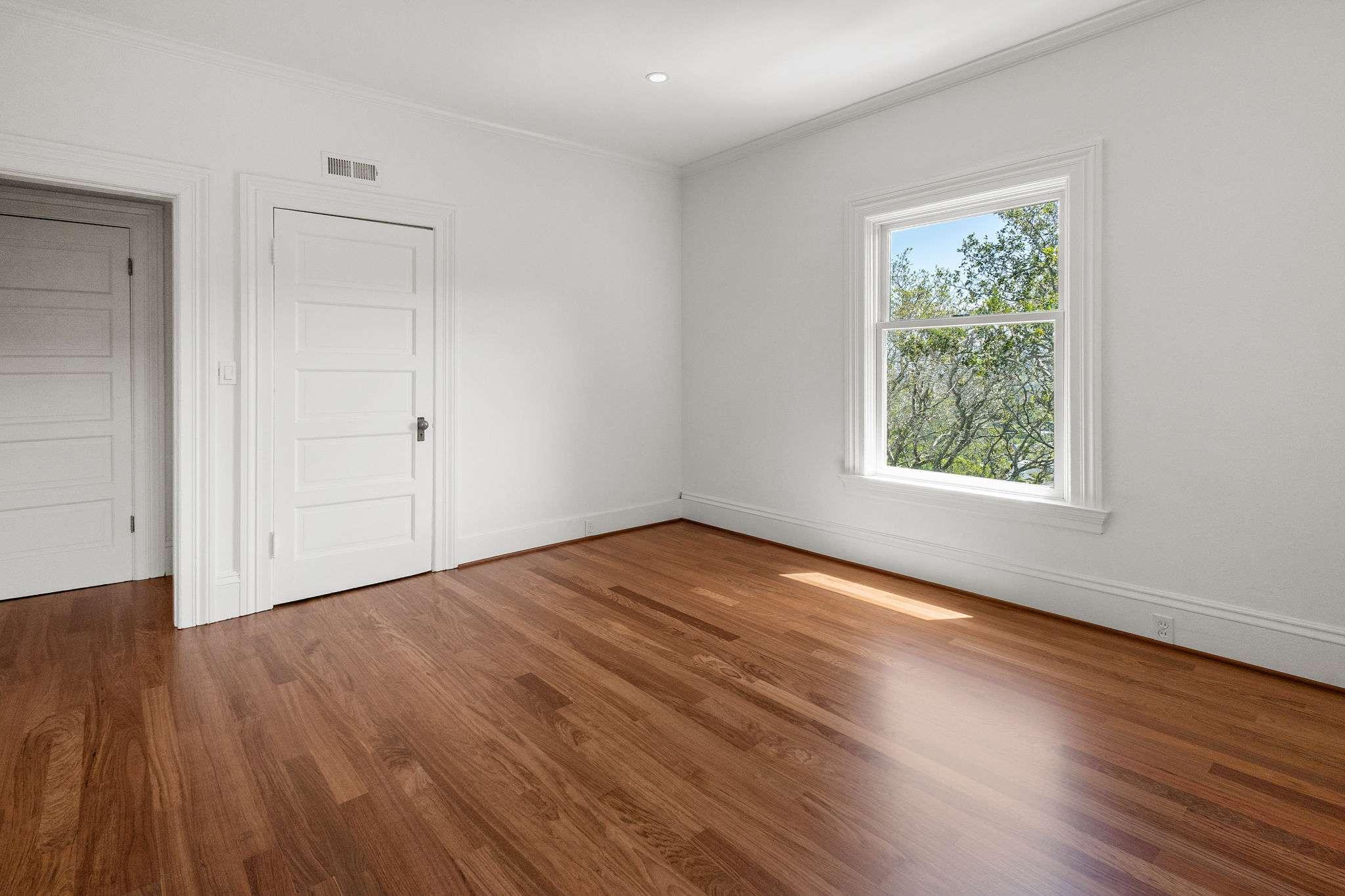 87 Oakdale Avenue #23
