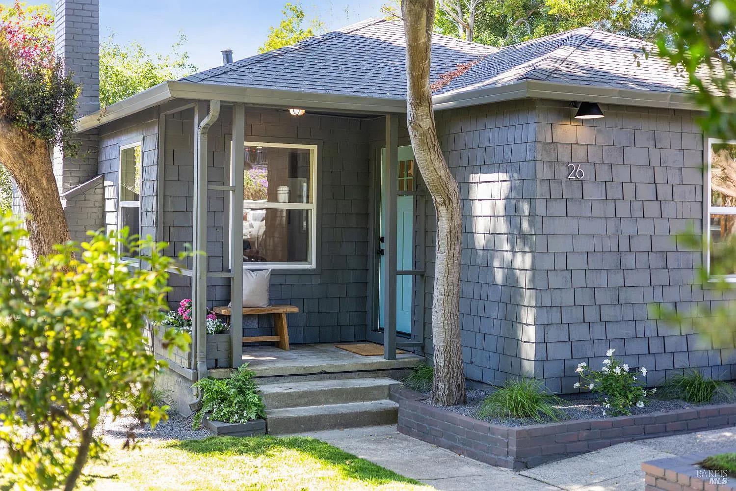 26 Plaza Drive #2