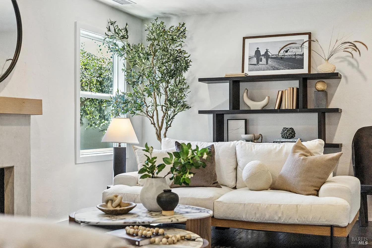 26 Plaza Drive #7
