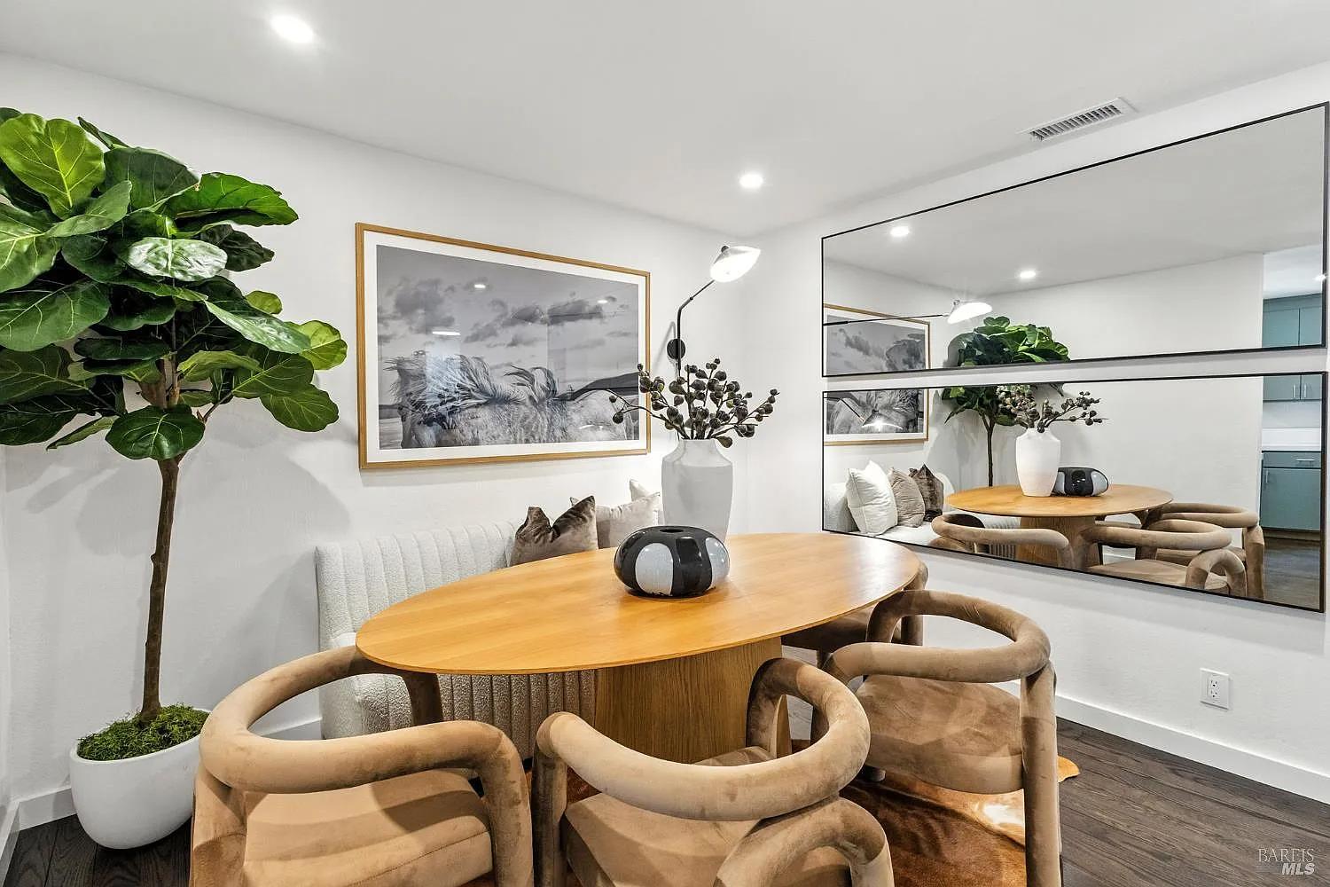 26 Plaza Drive #10