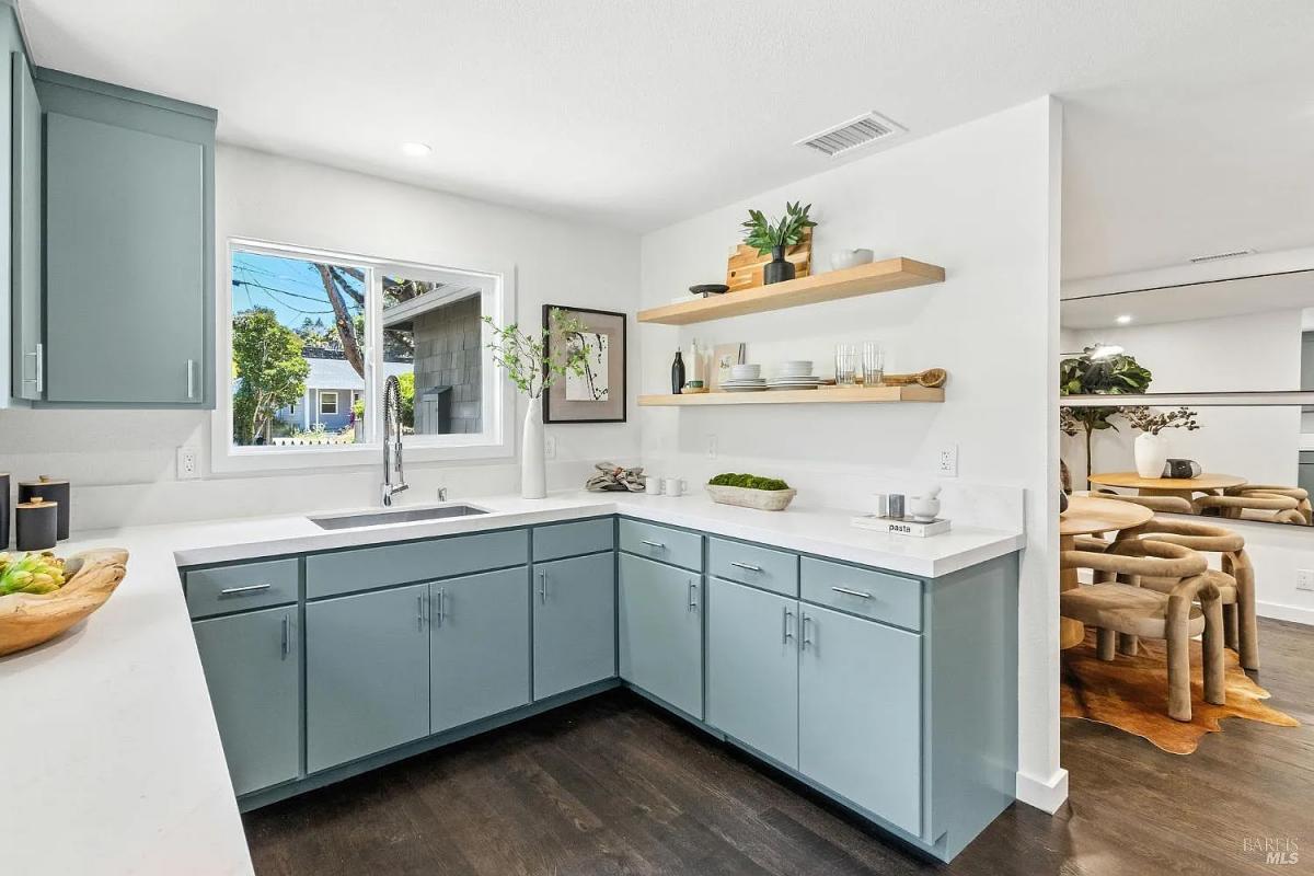 26 Plaza Drive #13