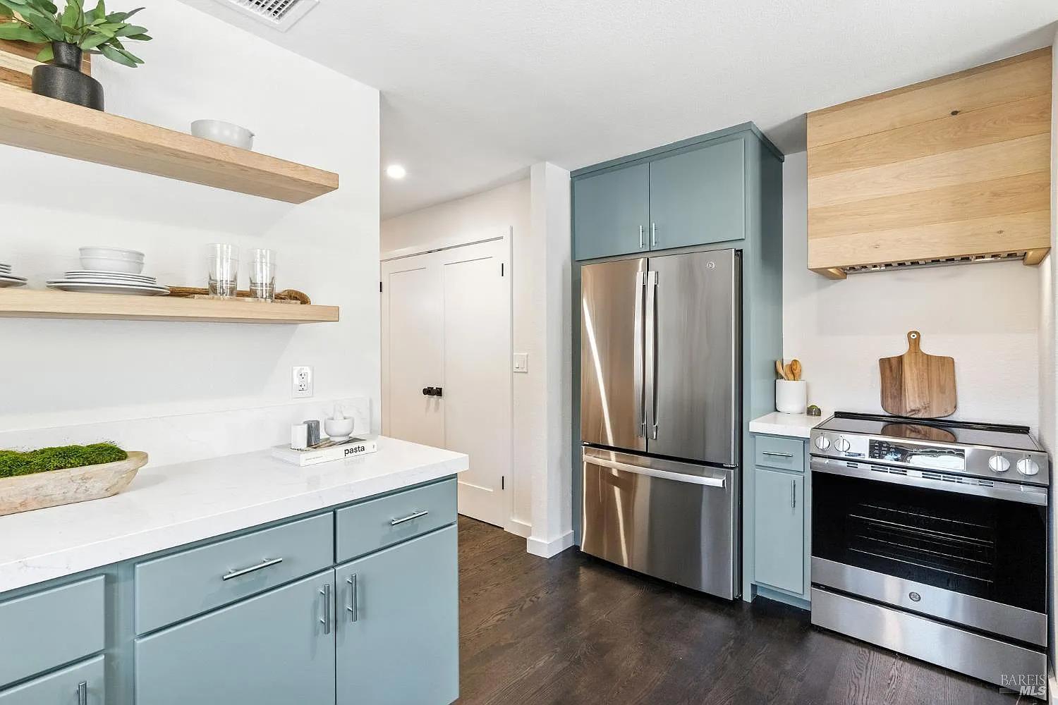 26 Plaza Drive #14
