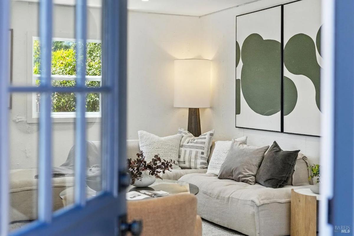 26 Plaza Drive #32