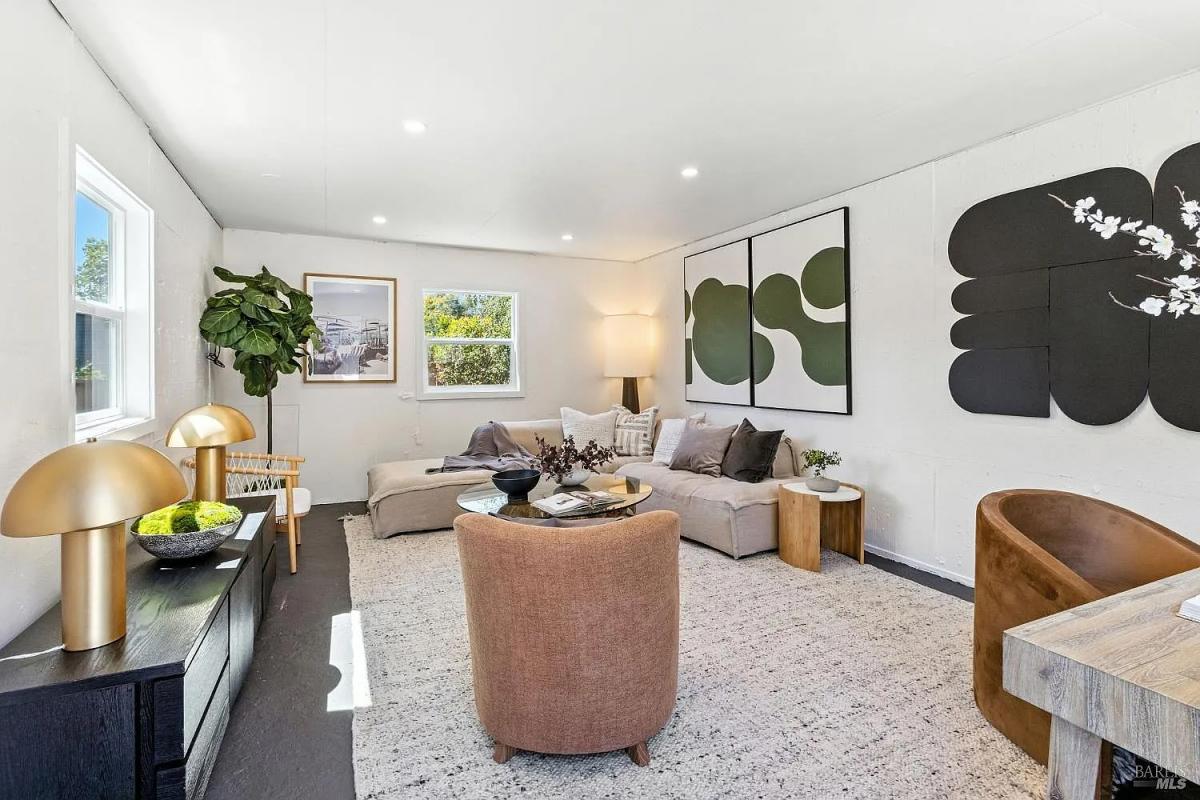26 Plaza Drive #34