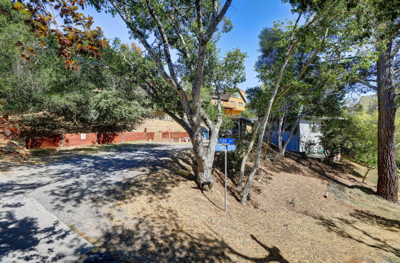 320 Tennessee Ave #13