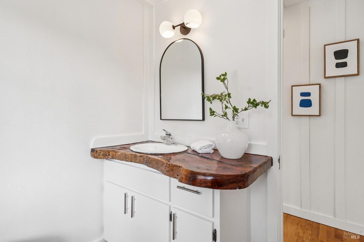 484 Summit Avenue #26