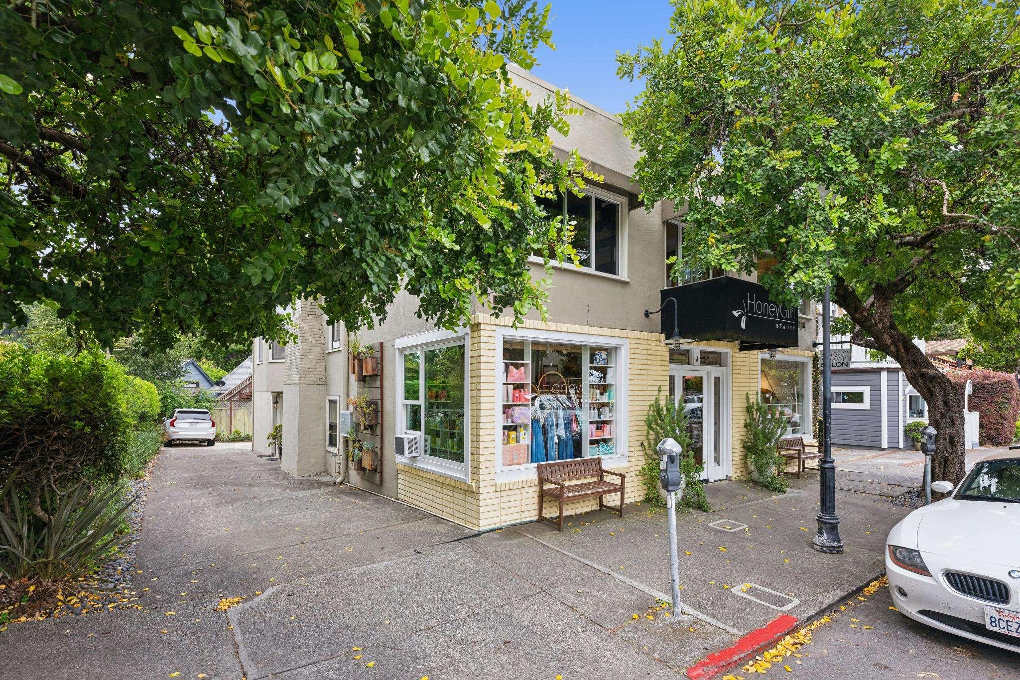 34 Sunnyside Avenue #20