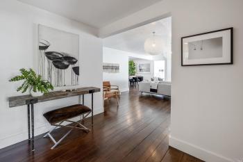 21 Convent court San Rafael entry wood floors table white walls looking into livingroom #5